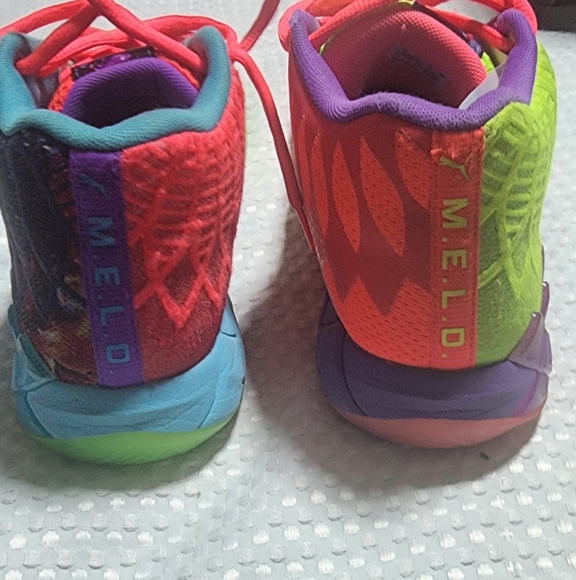 PUMA EUC MENS SIZE 11 LAMELO BALL BE YOU COLOR FLASHY BASKETBALL SNEAKERS SHOES - Picture 11 of 14